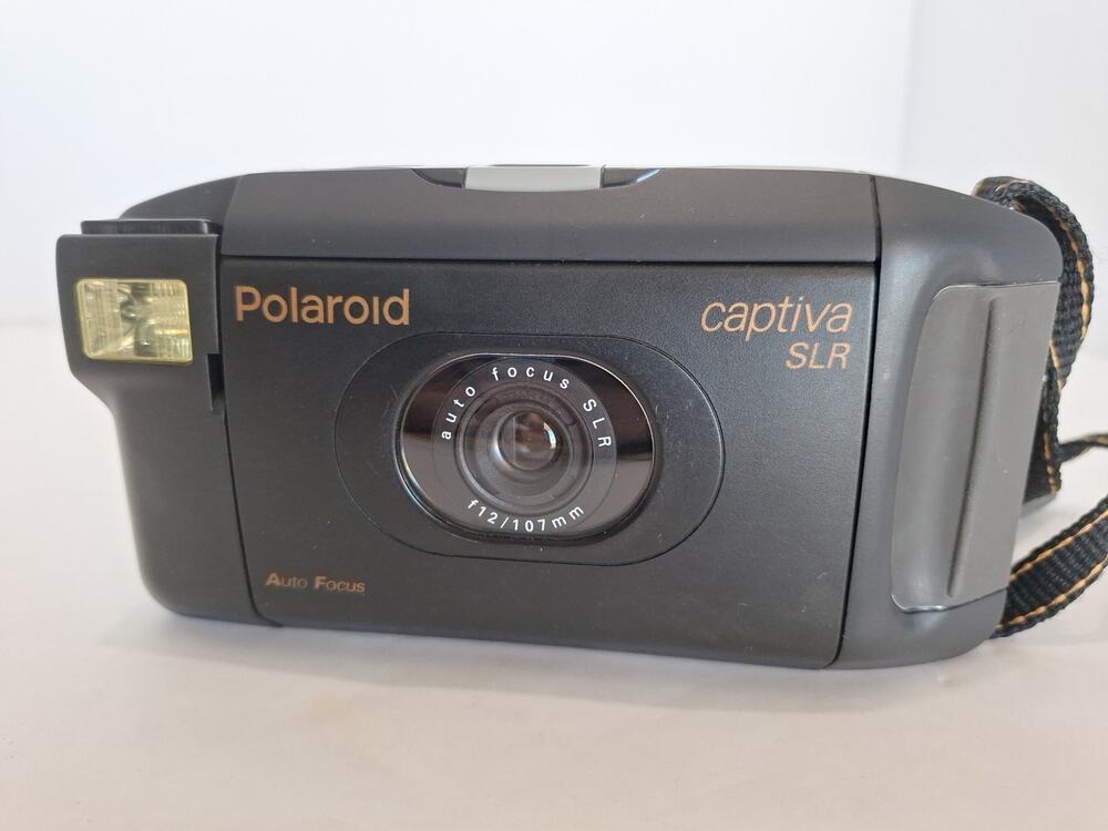 Polaroid Captiva SLR 95 Instant Film Camera Auto Focus – Works Great